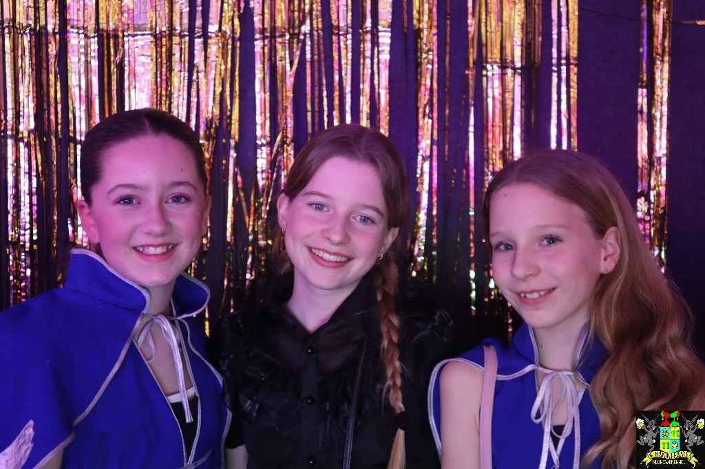 ../Images/Jeugd Opwarmbal Photobooth 402.jpg